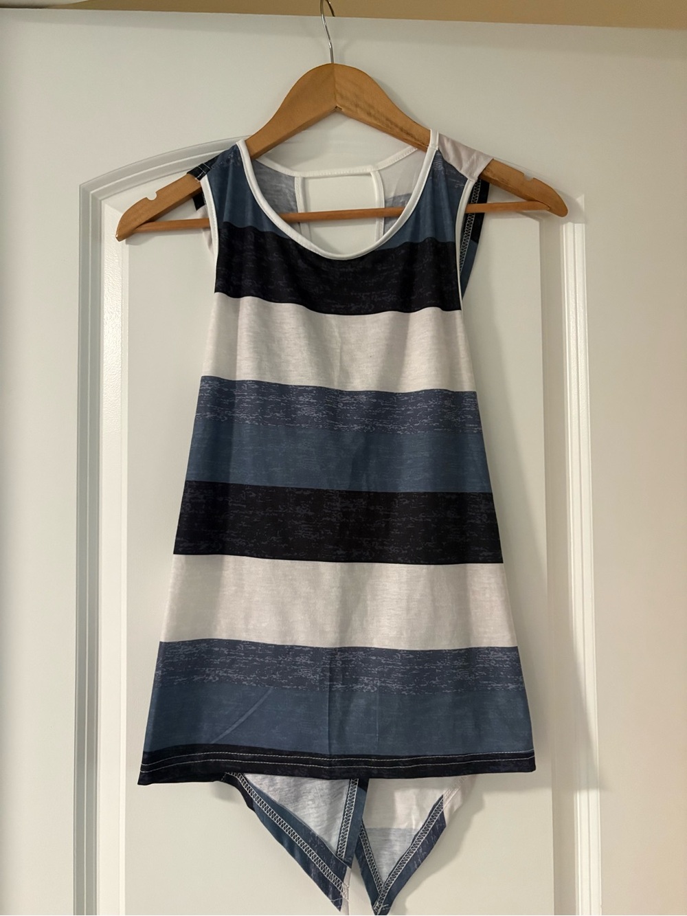 Womens Striped Tank Top - Navy & White